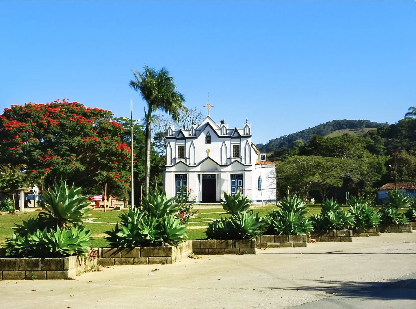 Santo Antônio de Vargem Alegre, distrito do município de Bonfim, é um refúgio de tradições e beleza natural em Minas Ger